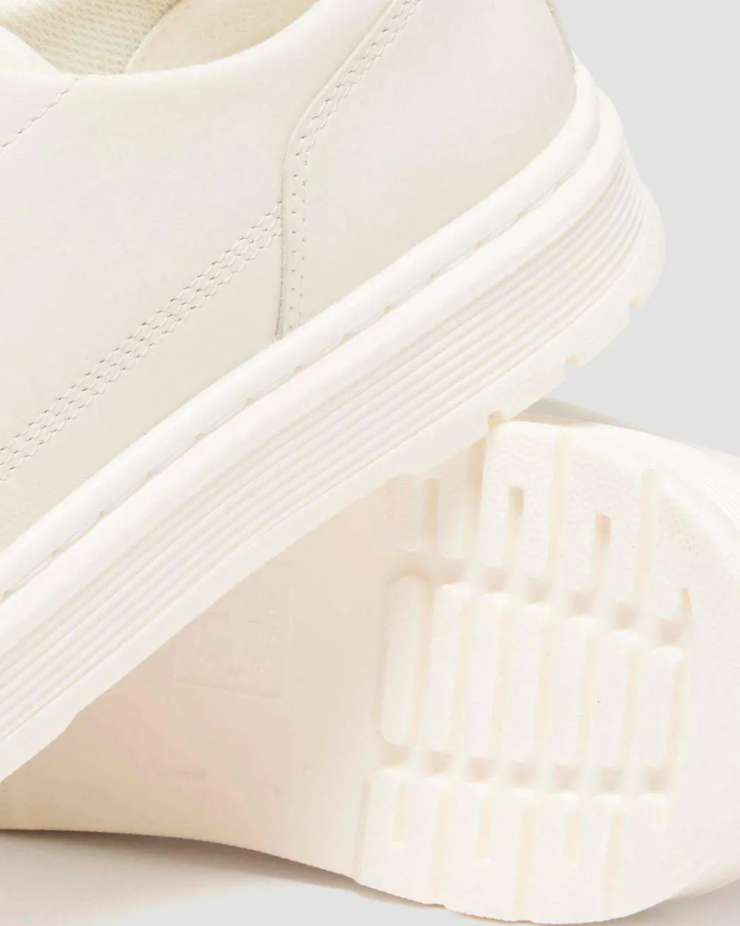 DR.MARTENS SNEAKERS Autunno/Inverno | Soreca Shop Online Napoli