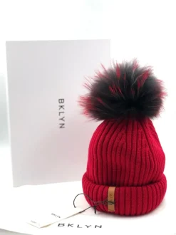 HAT+POMPON HAT+POMPON